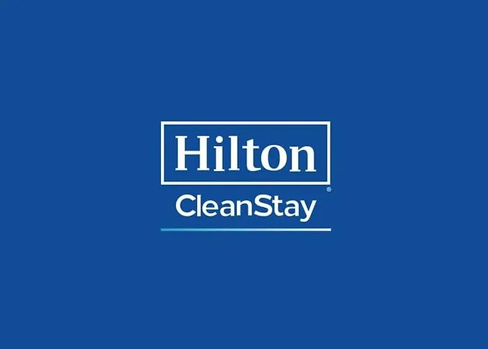 Hilton Garden Airport North Hotel 3*